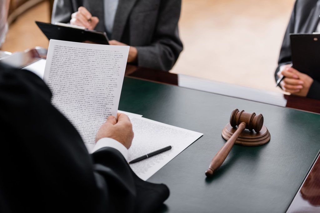 How to resolve a commercial dispute – can I commence a Court Claim?